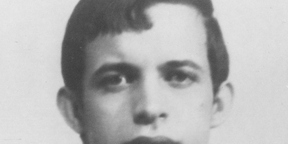 Black and white publicity photo of young singer Hector Lavoe from 1969
